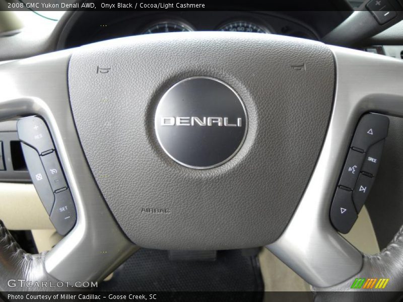 Onyx Black / Cocoa/Light Cashmere 2008 GMC Yukon Denali AWD