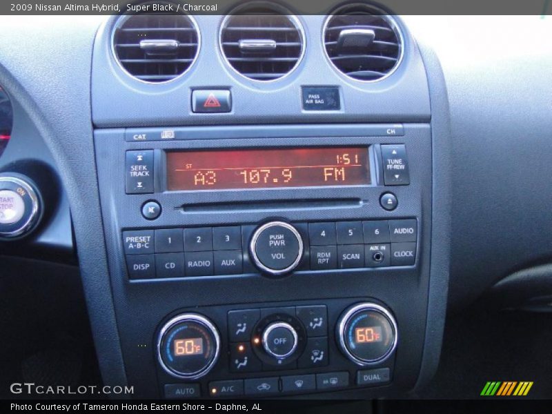 Controls of 2009 Altima Hybrid