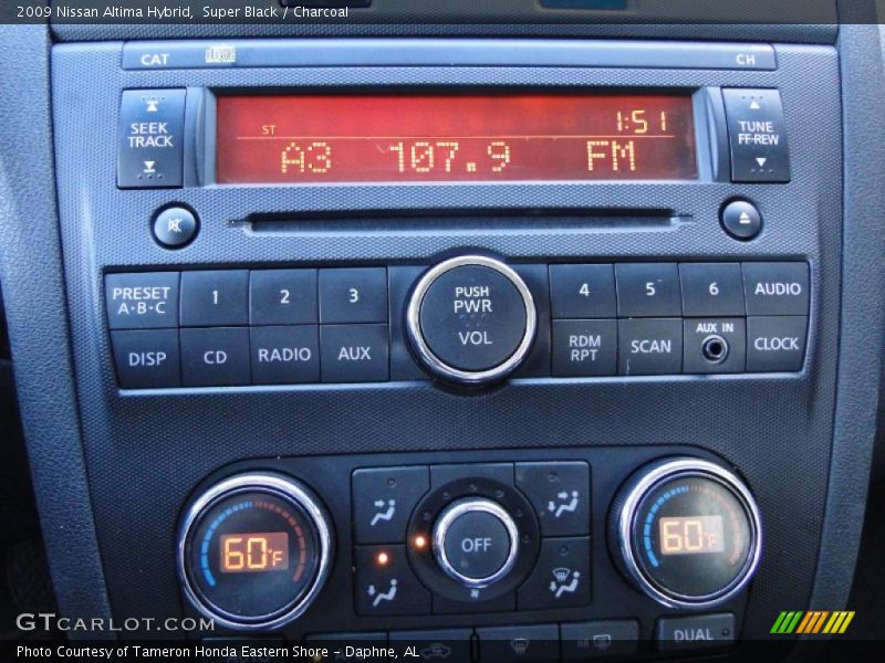 Controls of 2009 Altima Hybrid