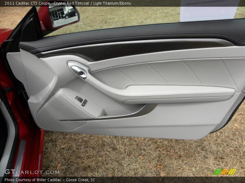Door Panel of 2011 CTS Coupe