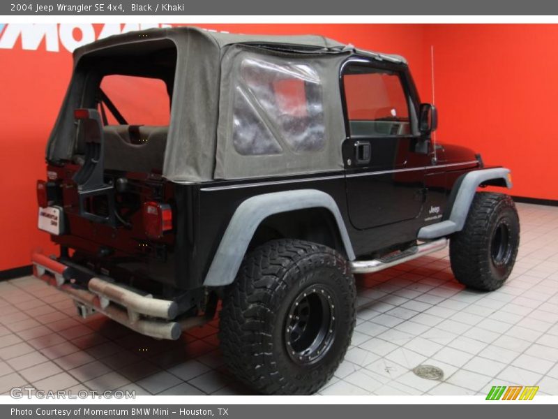 Black / Khaki 2004 Jeep Wrangler SE 4x4