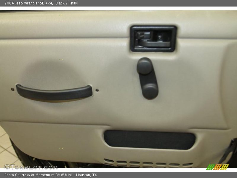 Black / Khaki 2004 Jeep Wrangler SE 4x4