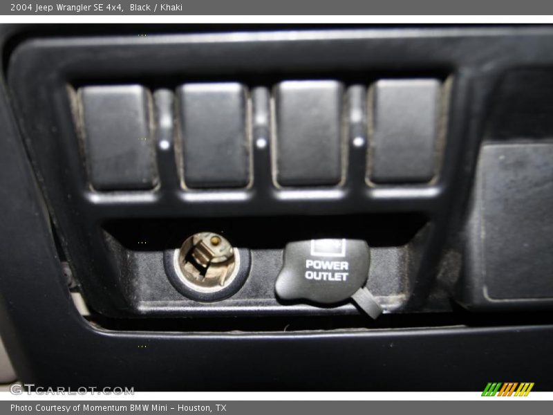 Black / Khaki 2004 Jeep Wrangler SE 4x4
