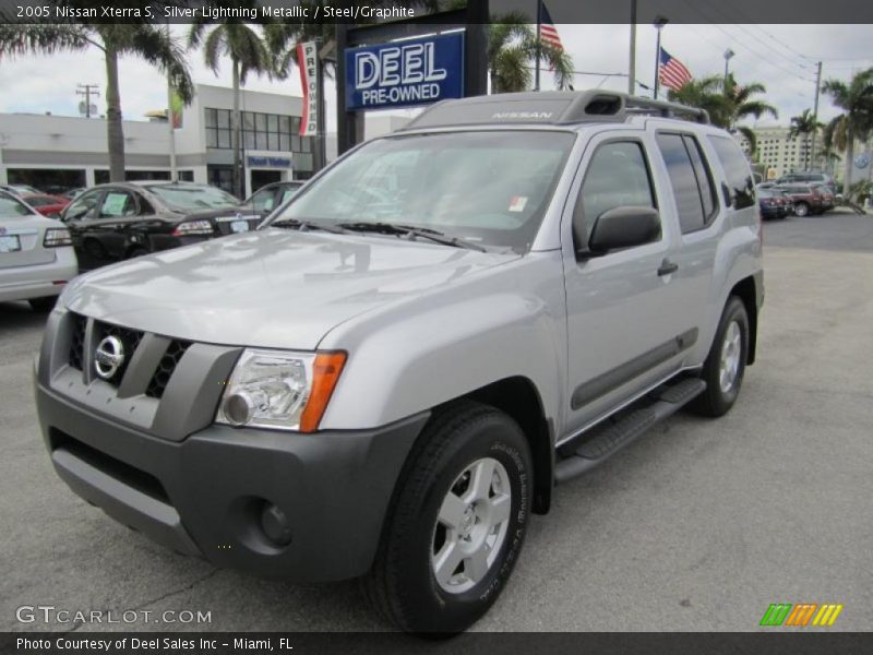 Silver Lightning Metallic / Steel/Graphite 2005 Nissan Xterra S