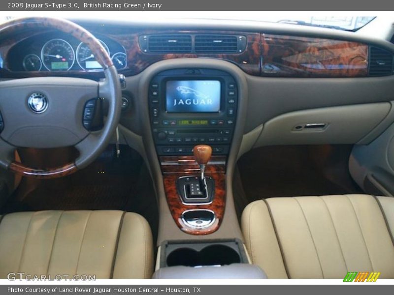 British Racing Green / Ivory 2008 Jaguar S-Type 3.0