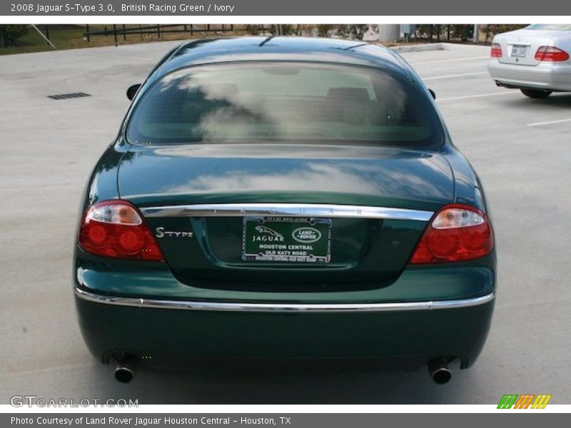 British Racing Green / Ivory 2008 Jaguar S-Type 3.0
