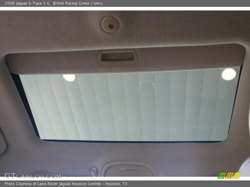 Sunroof of 2008 S-Type 3.0