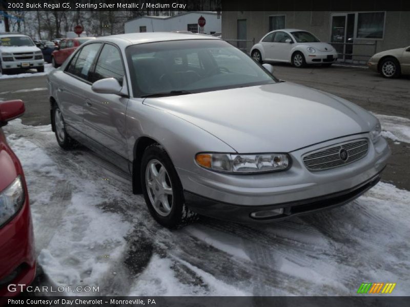 Front 3/4 View of 2002 Regal GS