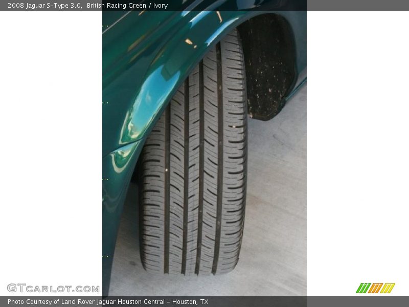 British Racing Green / Ivory 2008 Jaguar S-Type 3.0