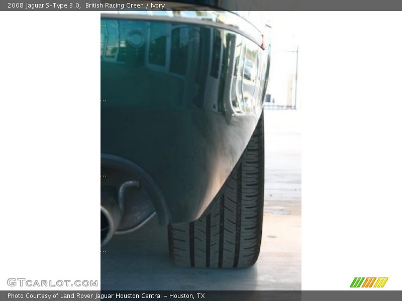 British Racing Green / Ivory 2008 Jaguar S-Type 3.0