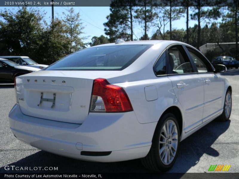 Ice White / Quartz 2010 Volvo S40 2.4i