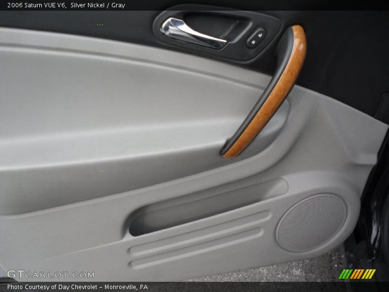 Silver Nickel / Gray 2006 Saturn VUE V6