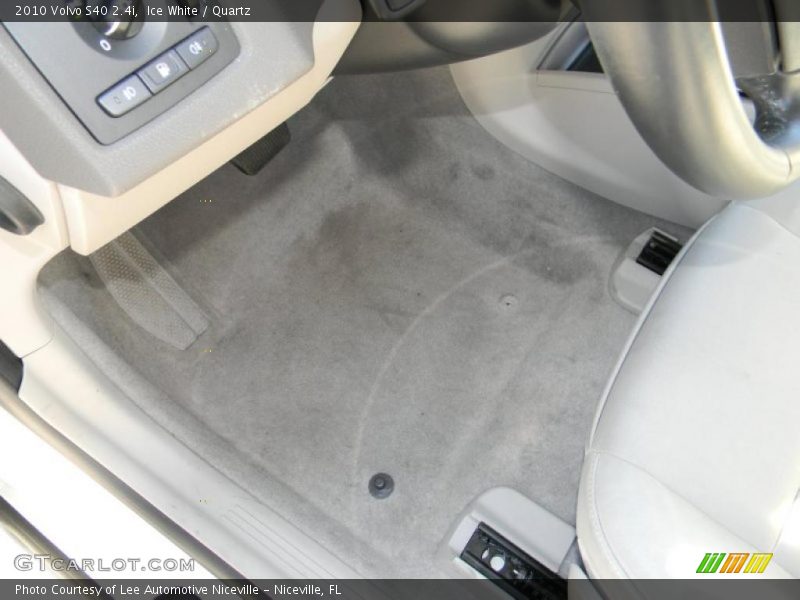Ice White / Quartz 2010 Volvo S40 2.4i
