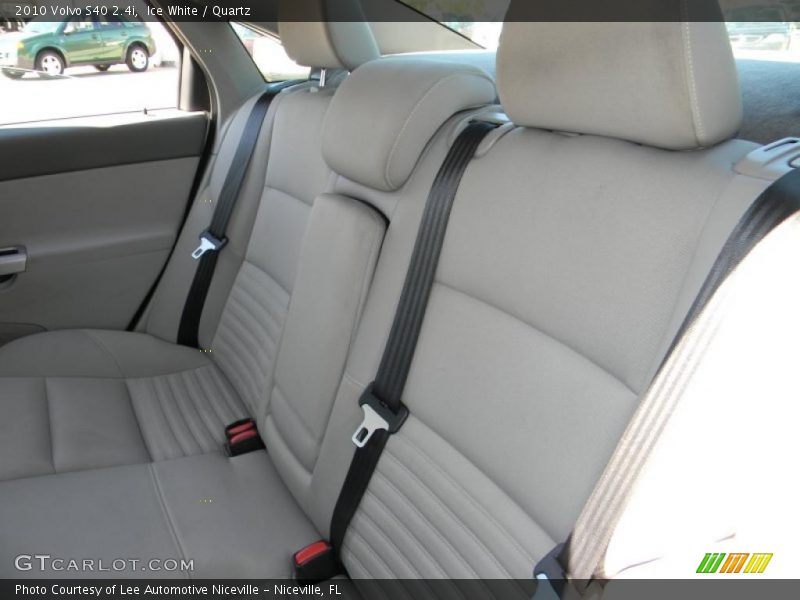 Ice White / Quartz 2010 Volvo S40 2.4i