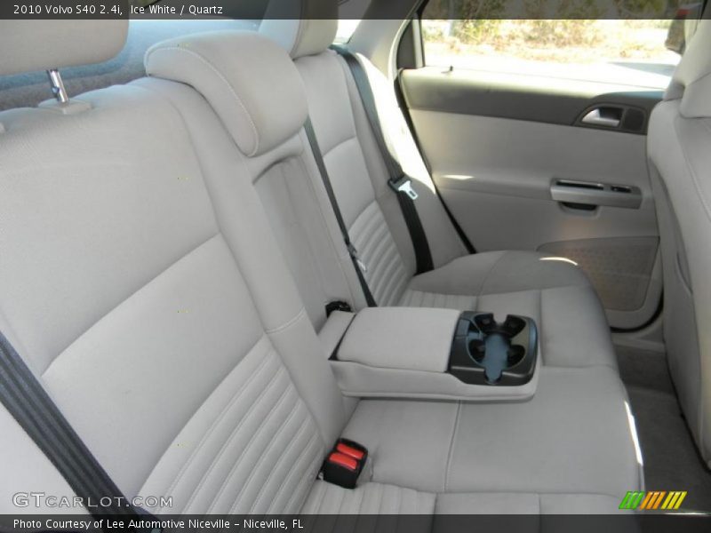 Ice White / Quartz 2010 Volvo S40 2.4i