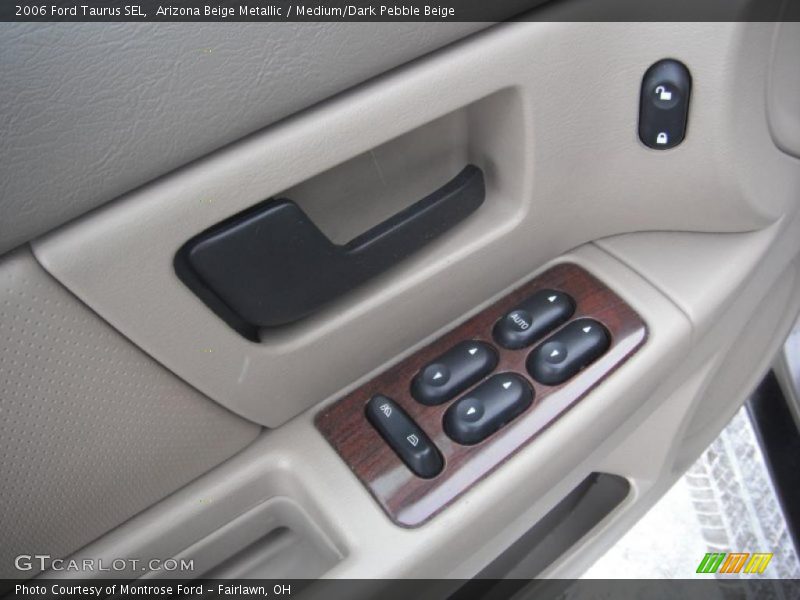 Arizona Beige Metallic / Medium/Dark Pebble Beige 2006 Ford Taurus SEL