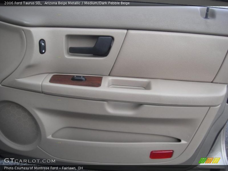 Arizona Beige Metallic / Medium/Dark Pebble Beige 2006 Ford Taurus SEL