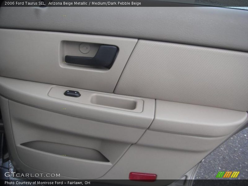 Arizona Beige Metallic / Medium/Dark Pebble Beige 2006 Ford Taurus SEL