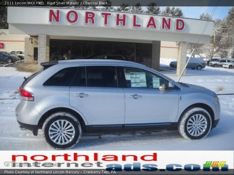 Ingot Silver Metallic / Charcoal Black 2011 Lincoln MKX FWD
