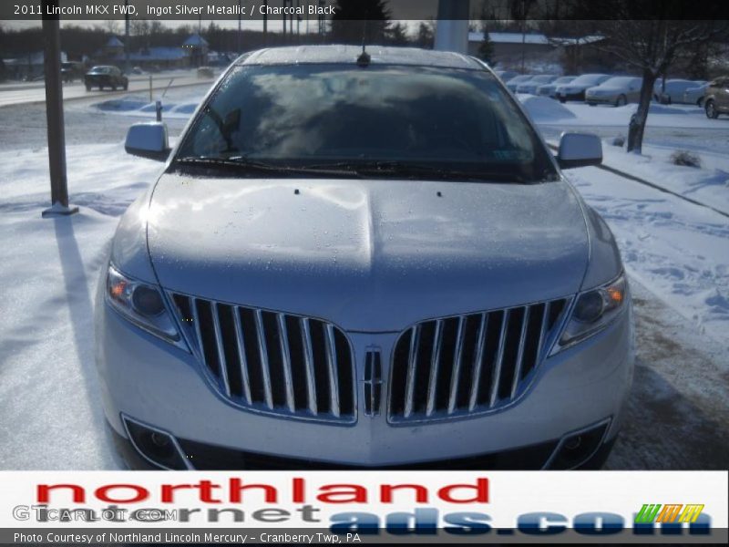 Ingot Silver Metallic / Charcoal Black 2011 Lincoln MKX FWD
