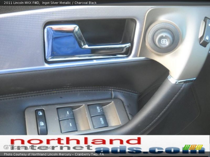 Ingot Silver Metallic / Charcoal Black 2011 Lincoln MKX FWD