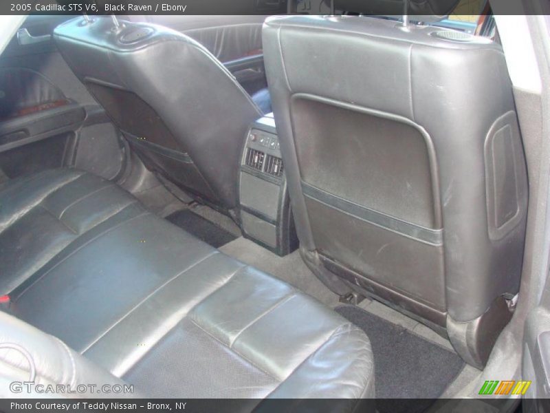 Black Raven / Ebony 2005 Cadillac STS V6