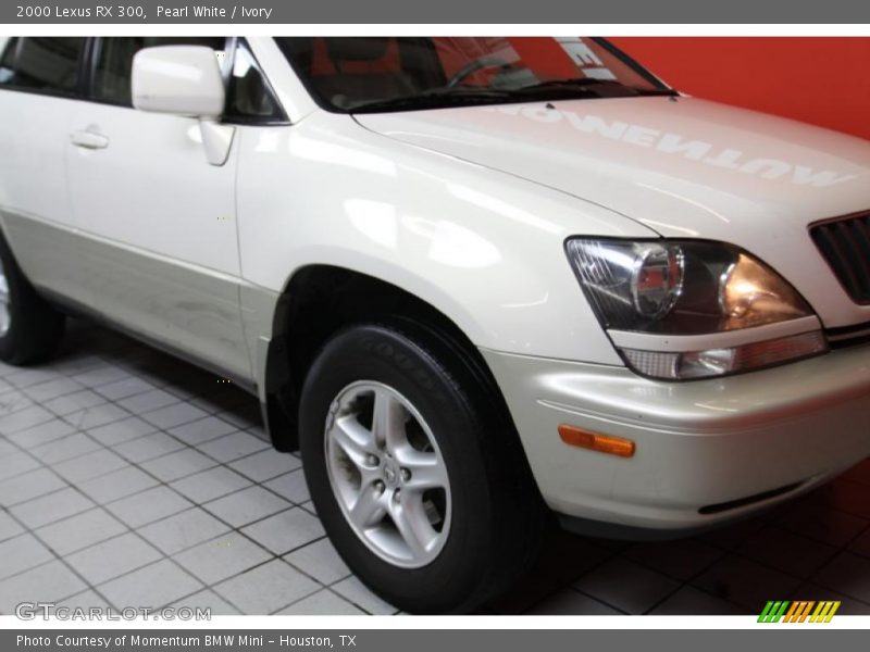 Pearl White / Ivory 2000 Lexus RX 300