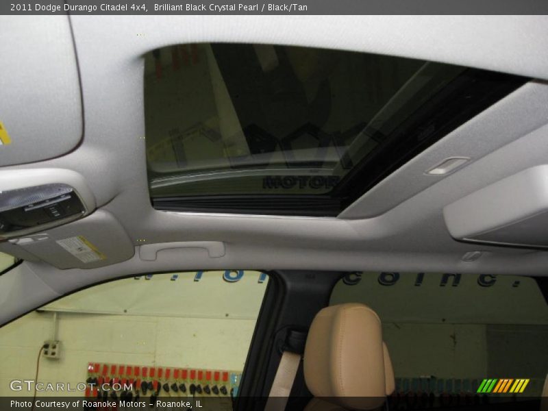 Brilliant Black Crystal Pearl / Black/Tan 2011 Dodge Durango Citadel 4x4