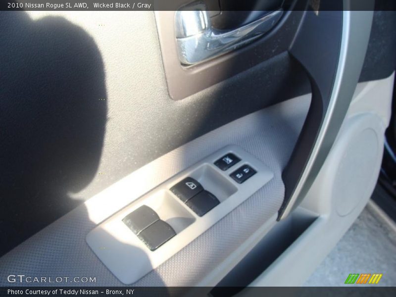 Wicked Black / Gray 2010 Nissan Rogue SL AWD