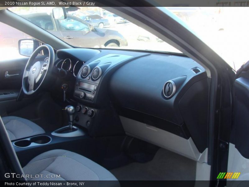 Wicked Black / Gray 2010 Nissan Rogue SL AWD