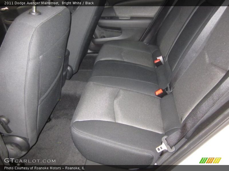 Bright White / Black 2011 Dodge Avenger Mainstreet