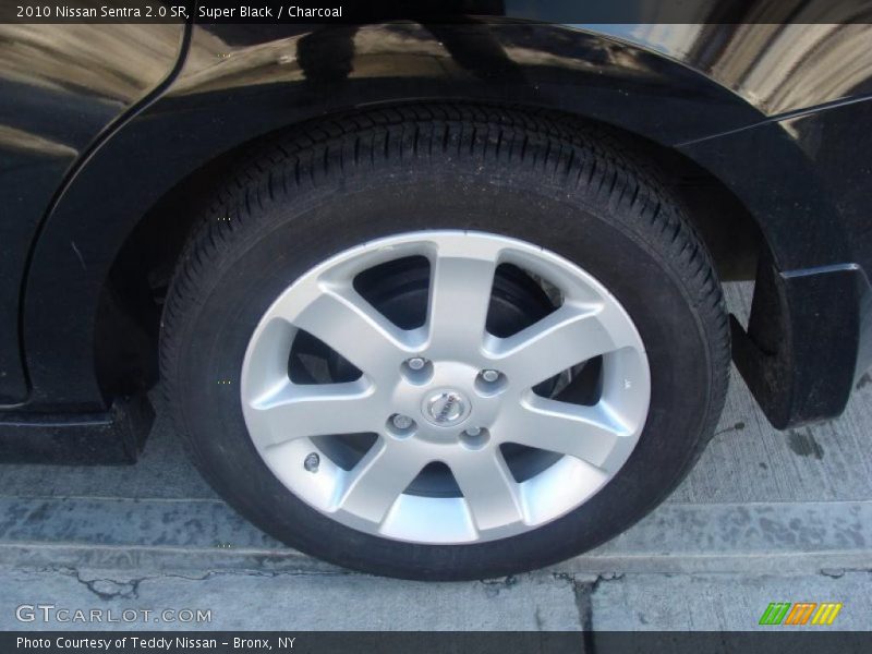 Super Black / Charcoal 2010 Nissan Sentra 2.0 SR