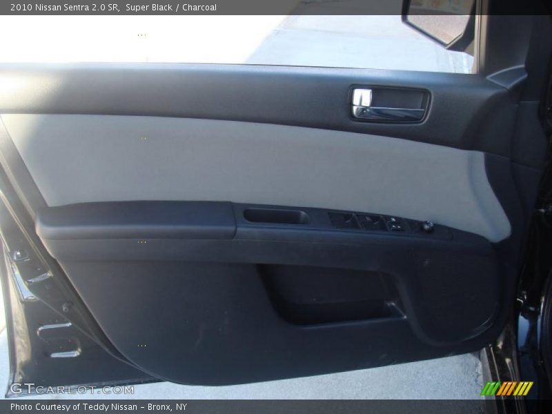 Super Black / Charcoal 2010 Nissan Sentra 2.0 SR