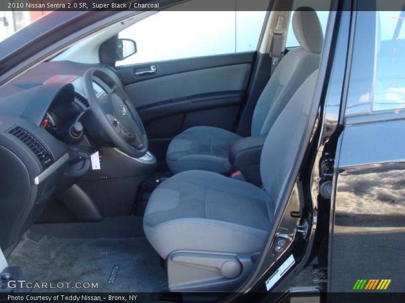Super Black / Charcoal 2010 Nissan Sentra 2.0 SR