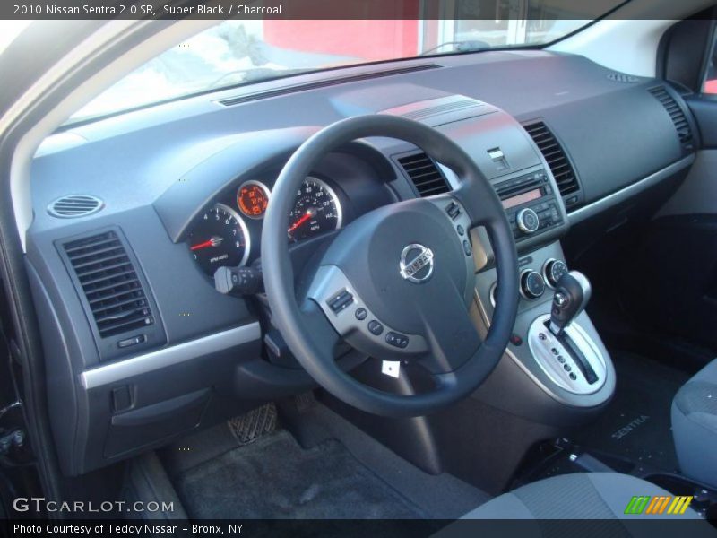 Super Black / Charcoal 2010 Nissan Sentra 2.0 SR