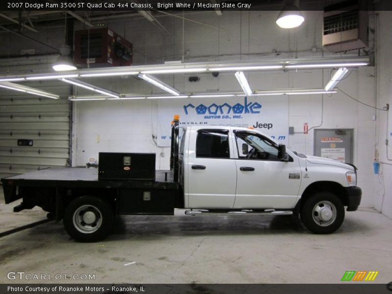 Bright White / Medium Slate Gray 2007 Dodge Ram 3500 ST Quad Cab 4x4 Chassis