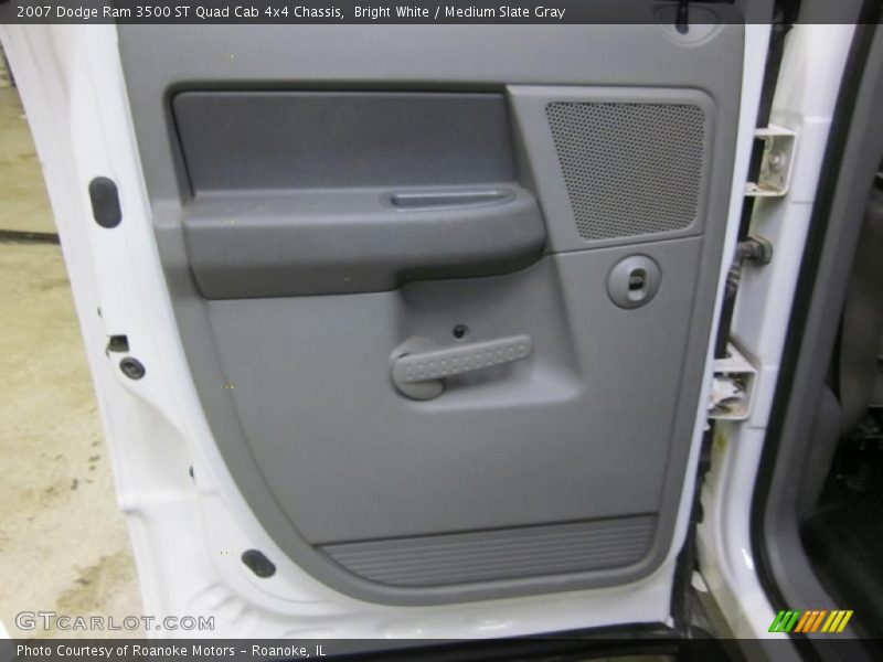 Bright White / Medium Slate Gray 2007 Dodge Ram 3500 ST Quad Cab 4x4 Chassis
