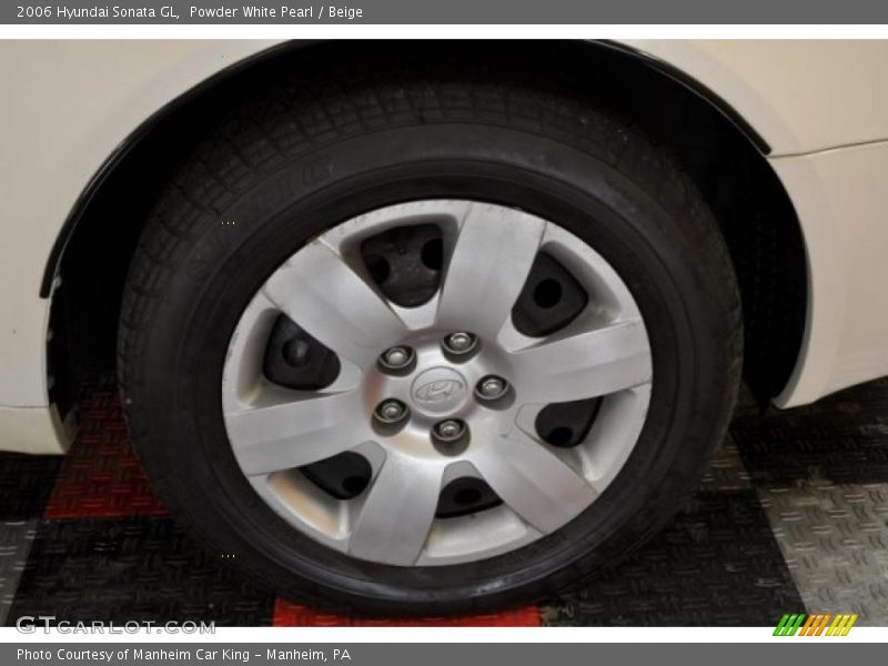 Powder White Pearl / Beige 2006 Hyundai Sonata GL