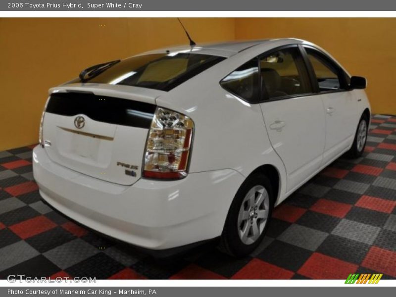 Super White / Gray 2006 Toyota Prius Hybrid