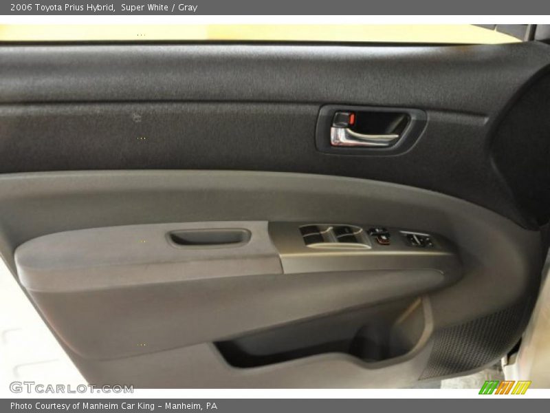 Super White / Gray 2006 Toyota Prius Hybrid