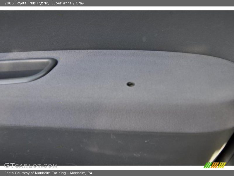 Super White / Gray 2006 Toyota Prius Hybrid