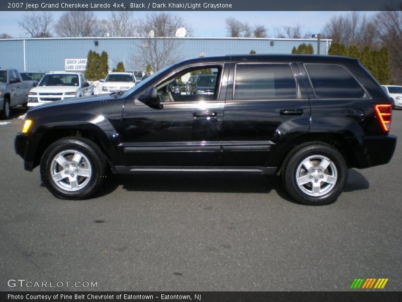  2007 Grand Cherokee Laredo 4x4 Black