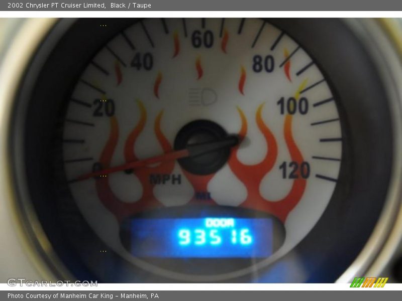 Black / Taupe 2002 Chrysler PT Cruiser Limited