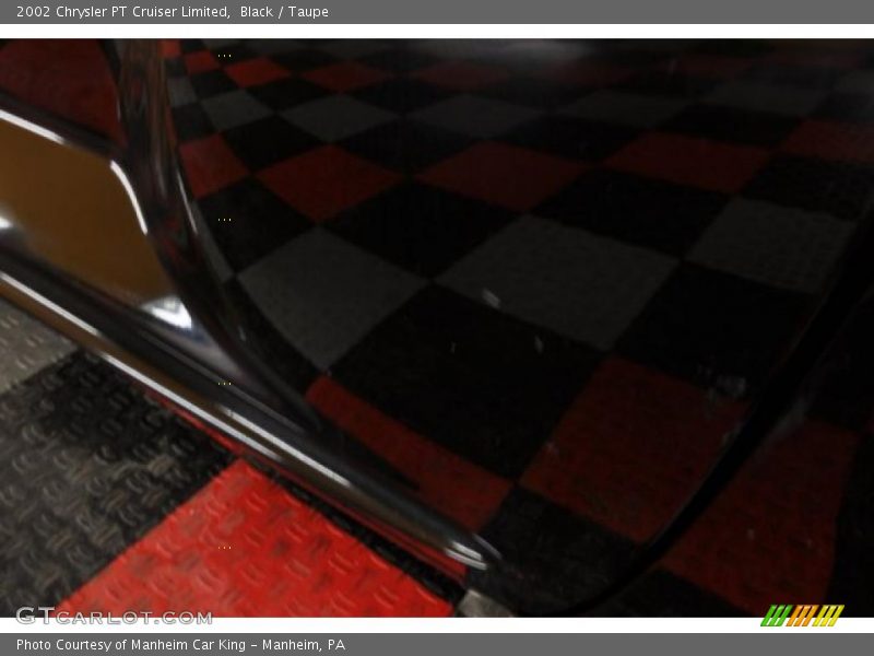 Black / Taupe 2002 Chrysler PT Cruiser Limited