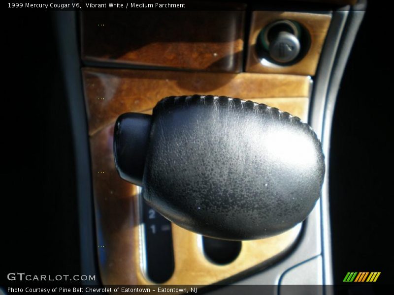 Vibrant White / Medium Parchment 1999 Mercury Cougar V6