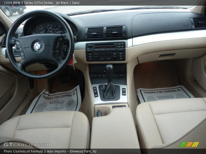 Jet Black / Sand 2004 BMW 3 Series 325xi Sedan