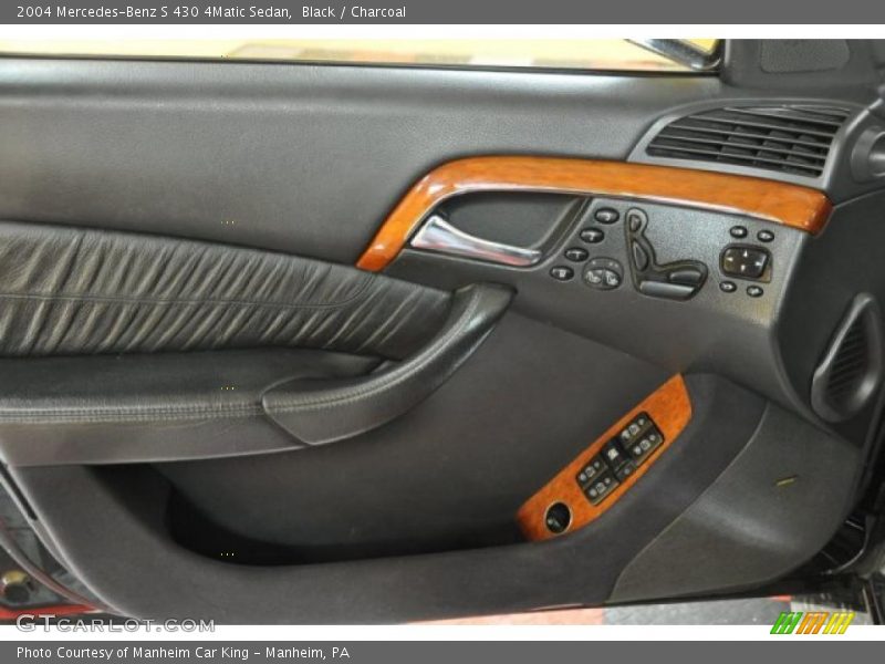 Door Panel of 2004 S 430 4Matic Sedan