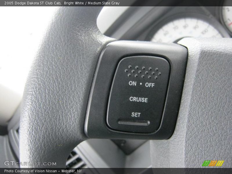Bright White / Medium Slate Gray 2005 Dodge Dakota ST Club Cab