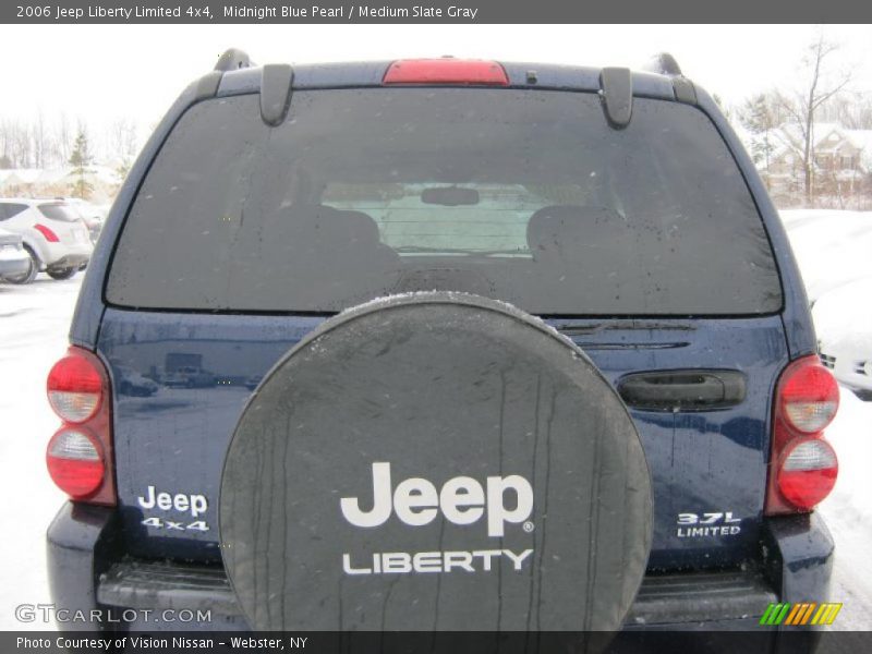 Midnight Blue Pearl / Medium Slate Gray 2006 Jeep Liberty Limited 4x4
