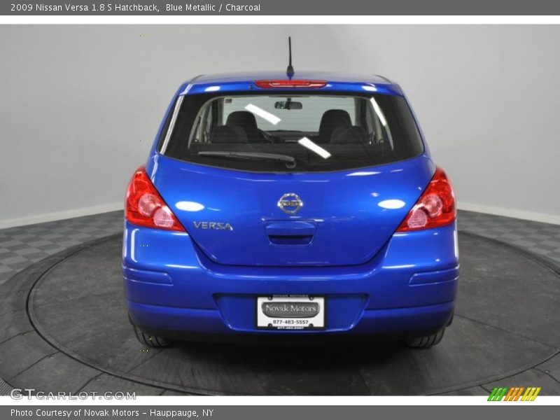Blue Metallic / Charcoal 2009 Nissan Versa 1.8 S Hatchback